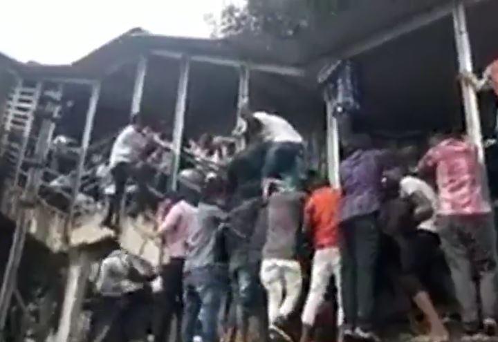 calca_mumbai_video_corriere