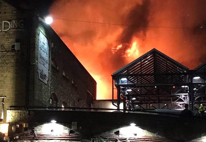 camden_market_londra_incendio_twitter