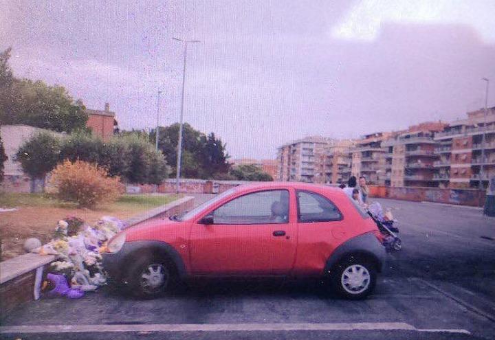 camper_rom_centocelle_sorelle_auto_parcheggio_centocelle_facebook_2017