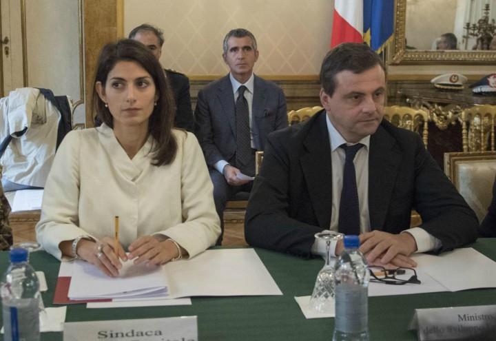 carlo_calenda_virginia_raggi_roma_ministro_sindaco_lapresse_2018