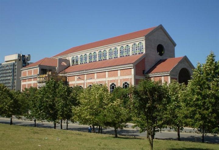 cattedrale_madre_teresa_wikipedia