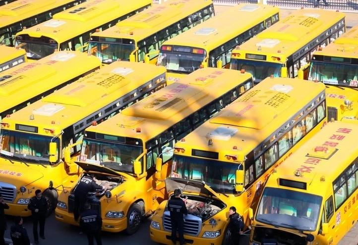 cina_scuolabus_lianyungang_lapresse_2016