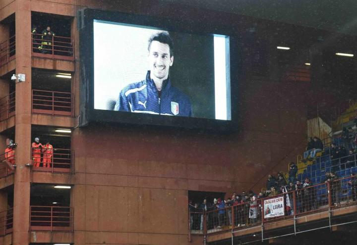 davide_astori_morte_fiorentina_genoa_marassi_stadio_tabellone_lapresse_2018