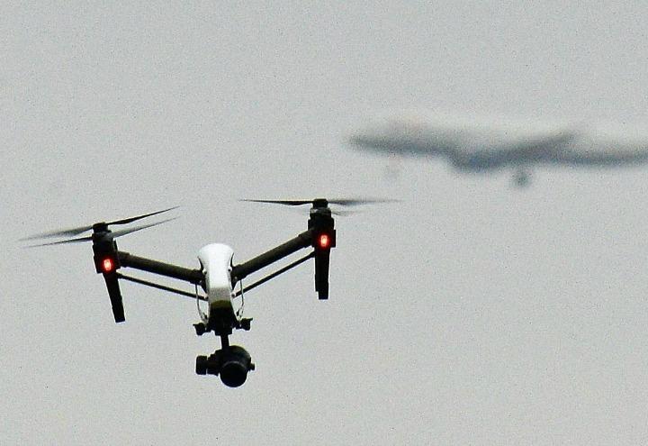 drone_tecnologia_intelligenza_artificiale_lapresse_2017