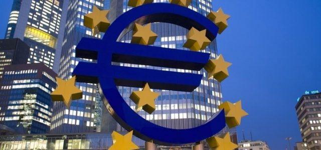 euro_simbolo_notte_lapresse