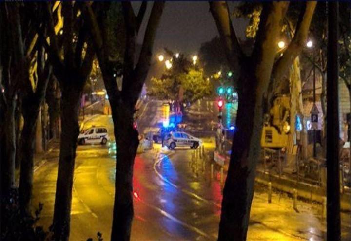 evacuazione_tour_eiffel_parigi
