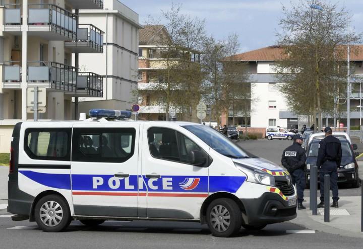 francia_polizia_terrorismo_rahim_namazov_giornalista_lapresse_2018