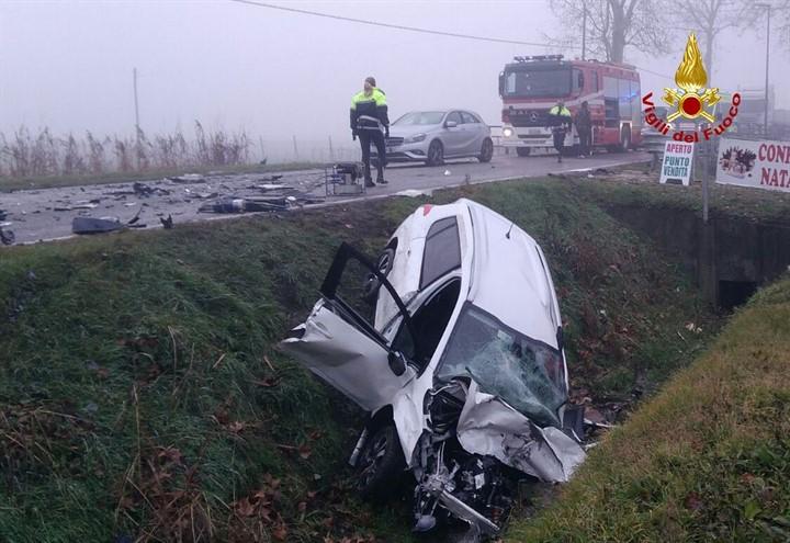 incidente_auto_camion_jesolo
