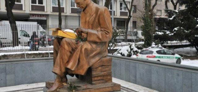 indro_montanelli_statua