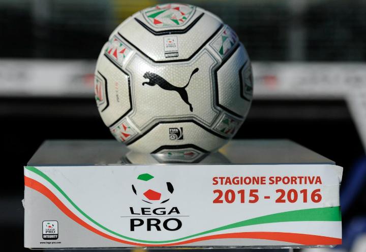 legapro_pallone_stagione2015-16_lapresse