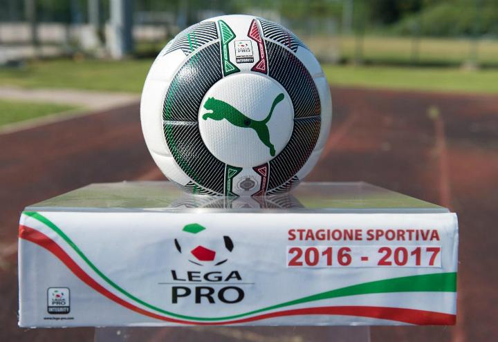 legapro_pallone_stagione2016-17_lapresse