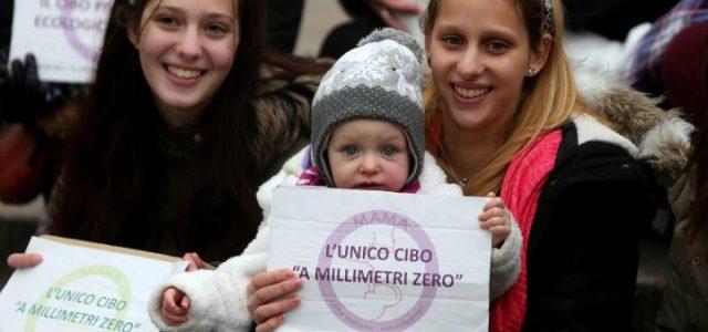 mamma_maternita_allattamento_flashmob_lapresse_2016