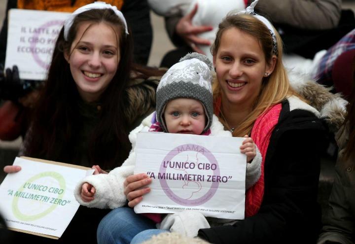 mamma_maternita_allattamento_flashmob_lapresse_2016