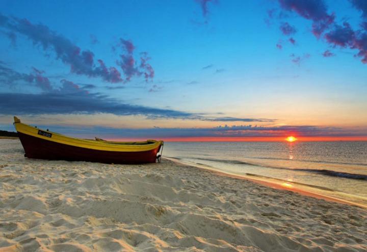 mare_barca_spiaggia_rimini_atelierdellearti