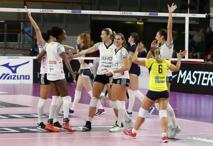 modena_volley_femminile_facebook_2017_festa