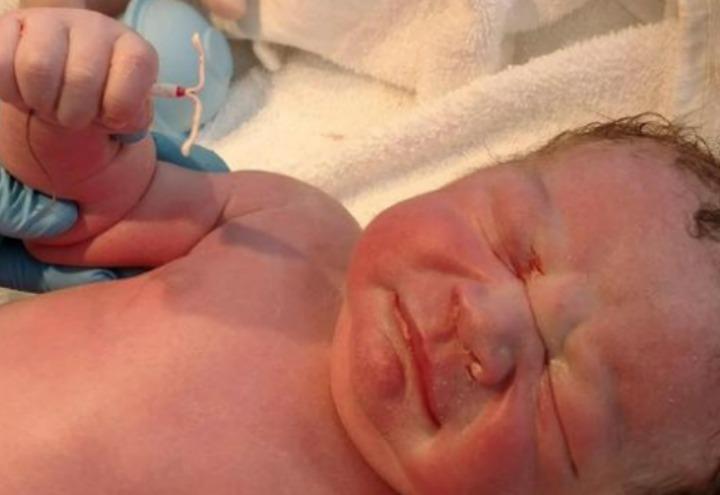 neonato_spirale_aborto_mamma_facebook_2017