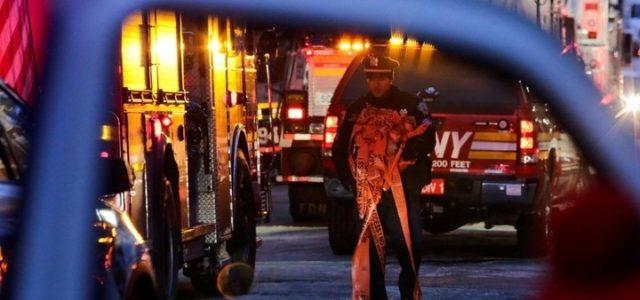 newyork_bronx_incendio_pompieri_lapresse_2017