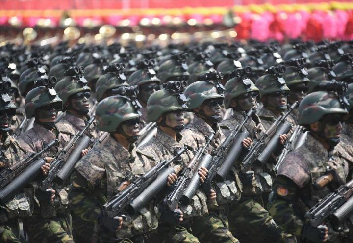 nordcorea_3_esercito_parata_lapresse_2017