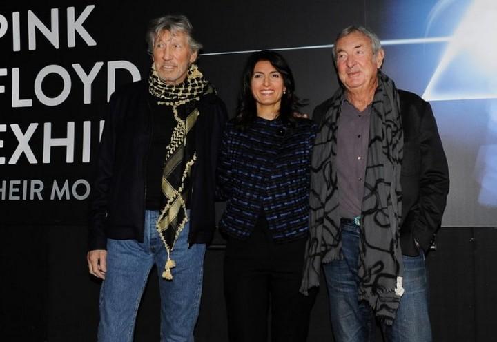 pink_floyd_virginia_raggi_twitter