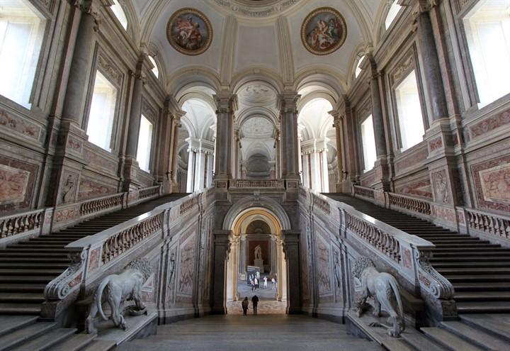 reggia_di_caserta_wikipedia