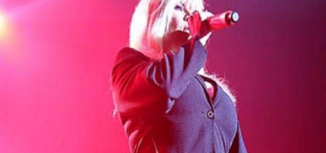 samantha_fox_facebook_2017