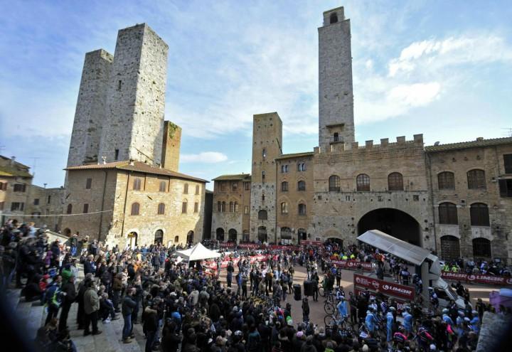 san_gimignano_piazza_mura_lapresse_2018