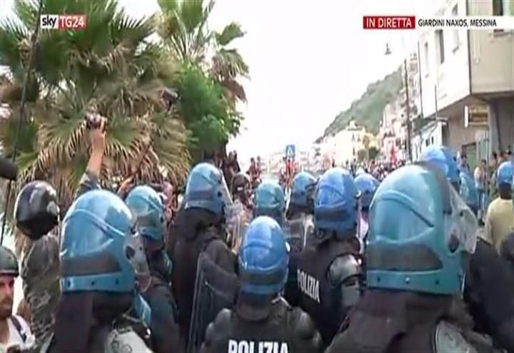 scontri_giardini_naxos_g7_skytg24