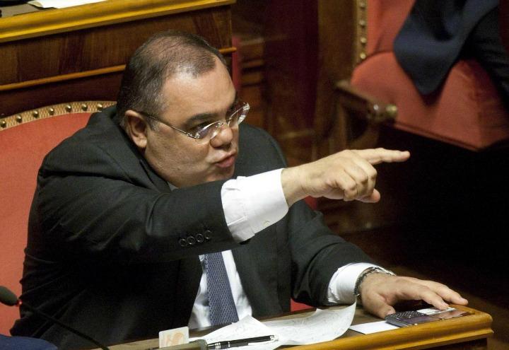 sergio_de_gregorio_corruzione_berlusconi_senato_laoresse_2017