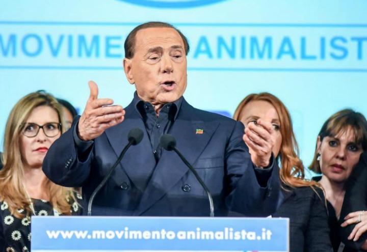 silvio_berlusconi_movimento_animalista_1_lapresse_2017