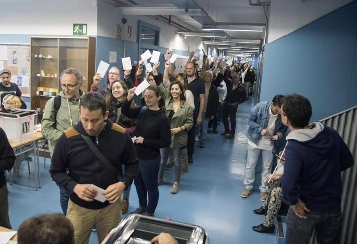 spagna_catalogna_referendum_urne_lapresse_2017