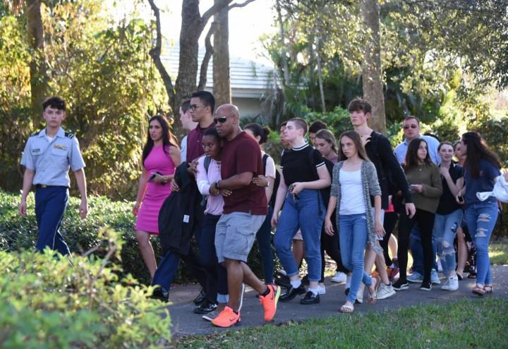 sparatoria_florida_usa_liceo_parkland_lapresse_2018