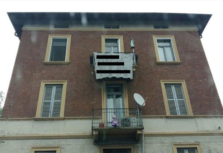statua_madonna_milano_anarchici_famiglia_cristiana