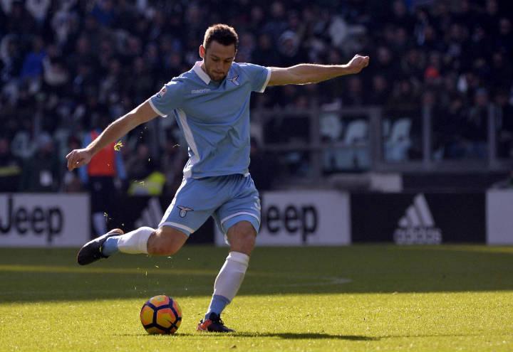 stefan_de_vrij_lazio_pallone_2017_lapresse