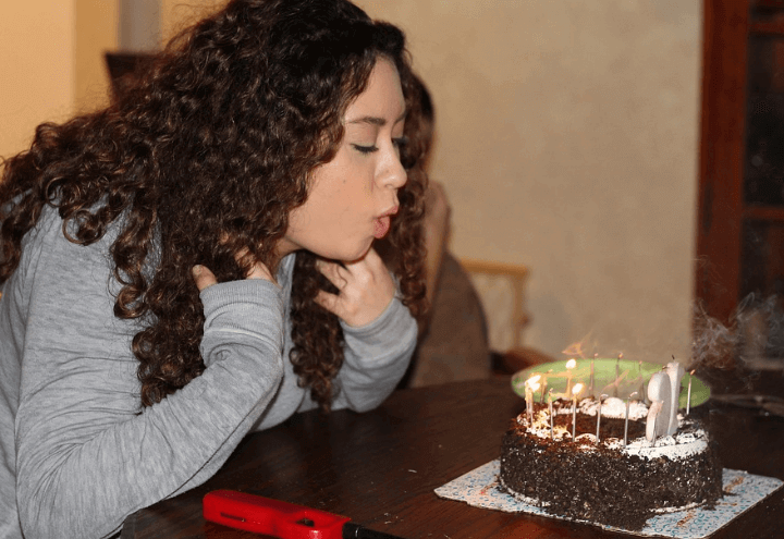 torta_compleanno_candeline_pixabay