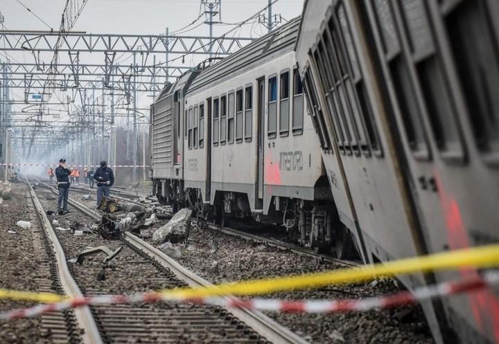 treno_incidente_ferrovie_deragliamento_3_lapresse_2018