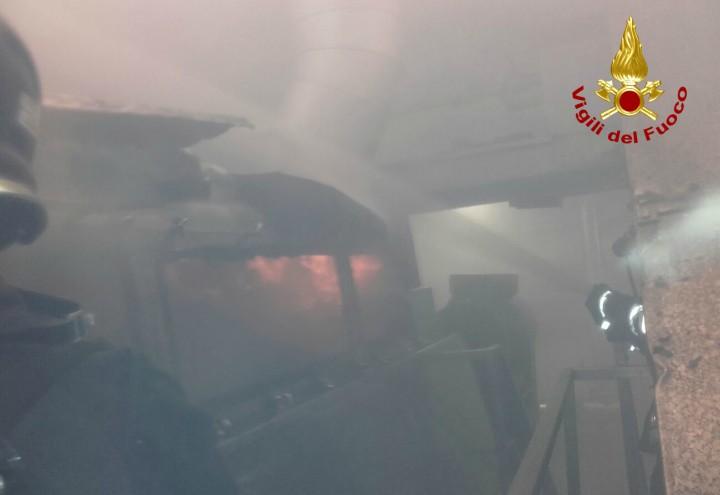 treviglio_mangimi_esplosione_vigili_fuoco_2018