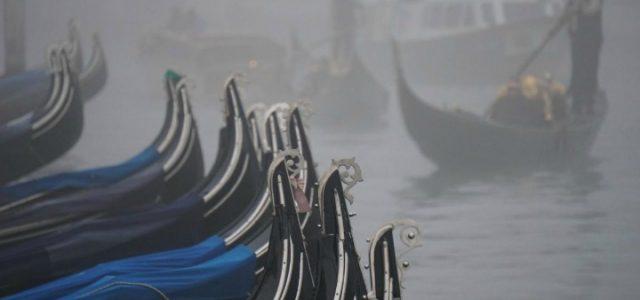 venezia_1_gondola_laguna_canalgrande_lapresse_2017