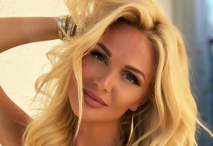 victoria_lopyreva_facebook