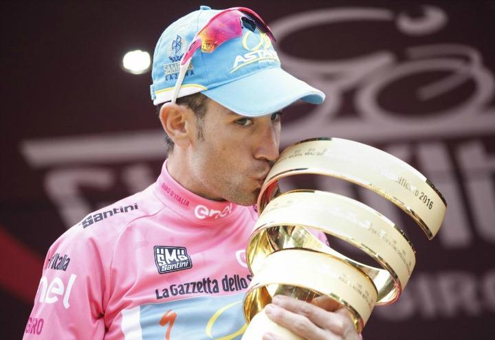 vincenzo_nibali_giro_trofeo_lapresse_2016