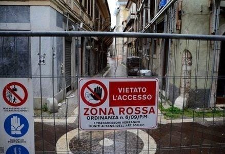 Aquila_ZonarossaR439