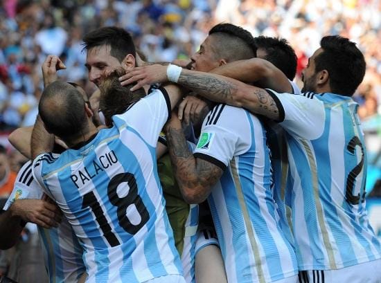 Argentina_mucchio_Palacio