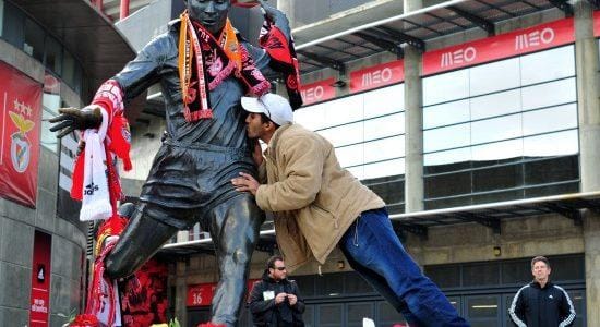 Benfica_Eusebio_Statua
