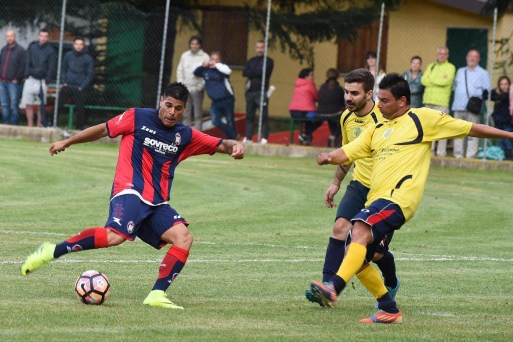 DIRETTA / Crotone-Lecce (risultato Live 0-0) Info Streaming Video E Tv ...