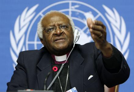 Desmond-Tutu_R439