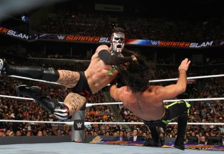 Finn_Balor_Rollins_wrestling