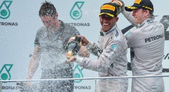 HamiltonRosberg_champagne