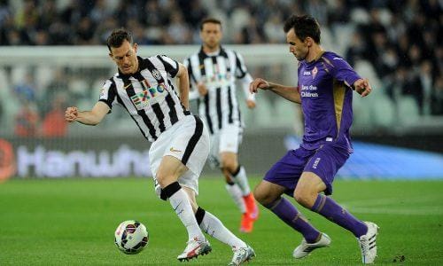Lichtsteiner_Vecino