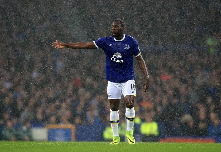 Lukaku_Everton_pioggia_lapresse_2017