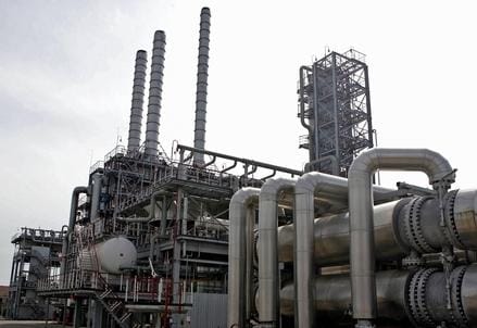 Raffineria_PetrolioR439