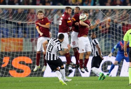 Tevezgol_Roma